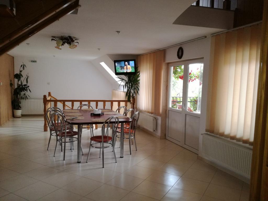 Vila Nely Rîşnov Kültér fotó
